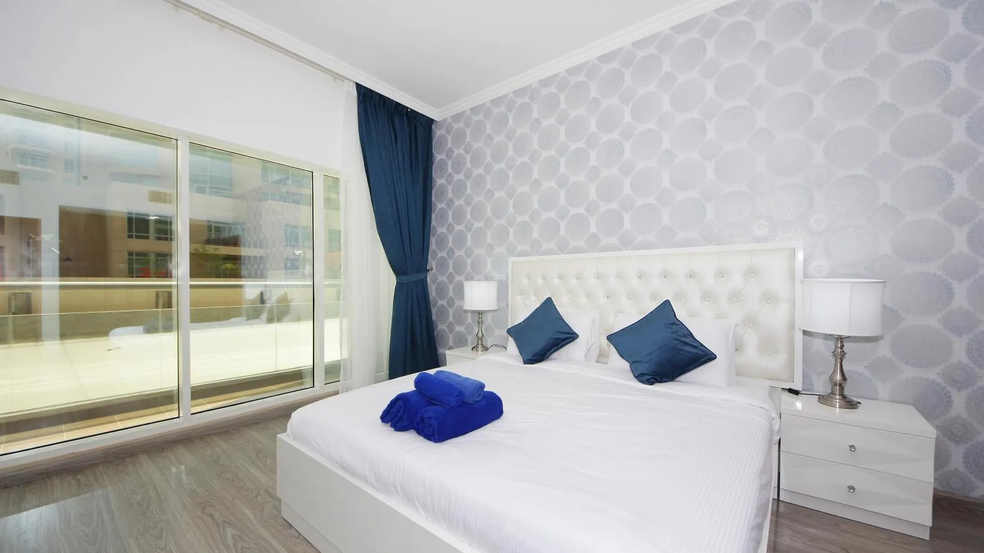 New Arabian Burj Al Nujoom Downtown Dubai 1 Br Apartment United Arab Emirates